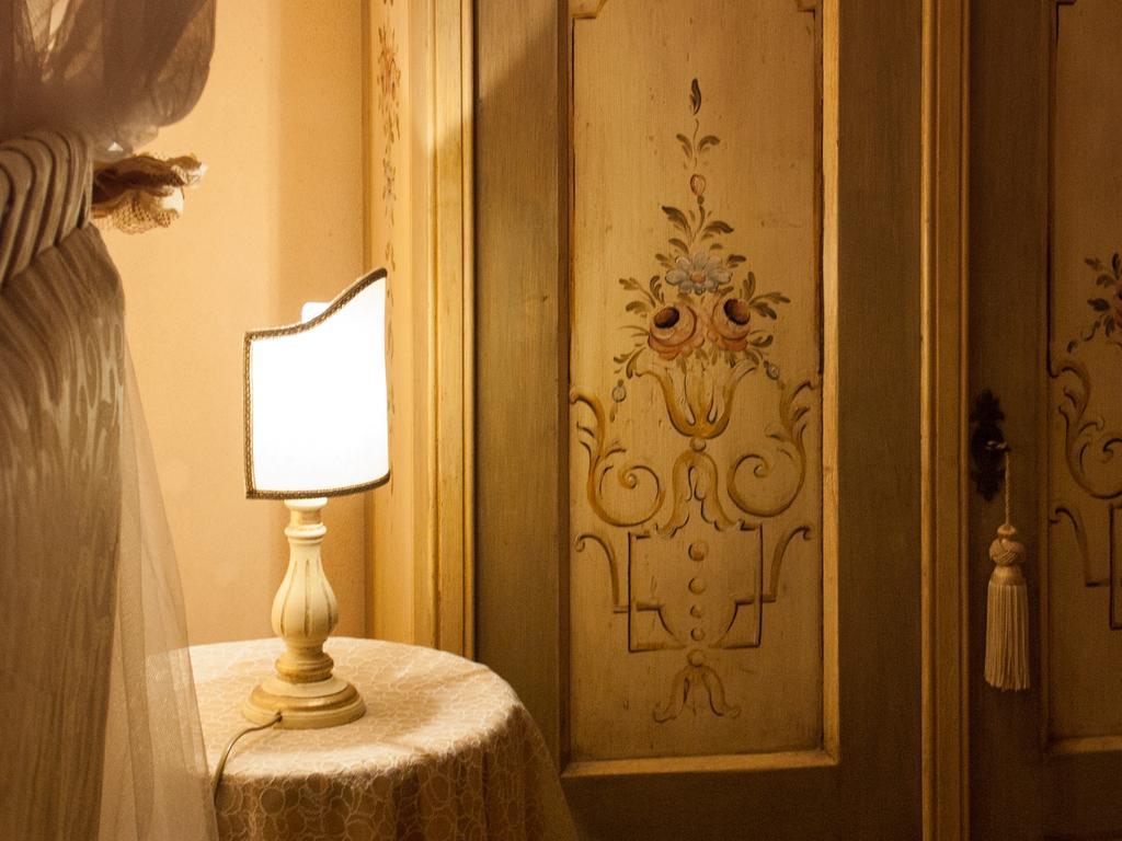 B&B Il Sogno Del Musicista Монтальчино Номер фото